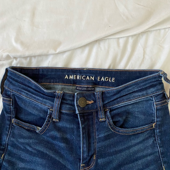 American Eagle • Jeans - Picture 3 of 6